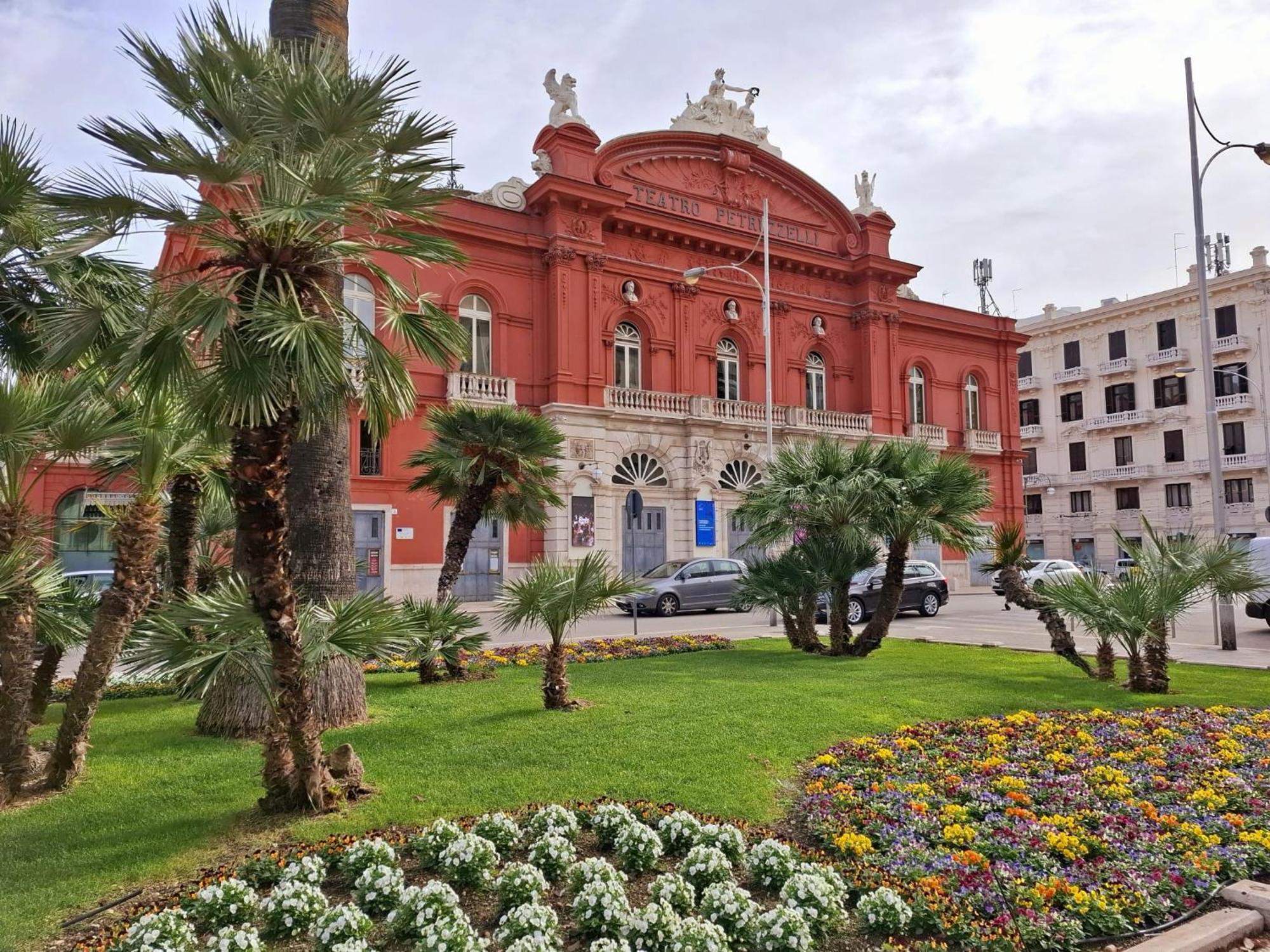 Novum Hospitality Bari Exterior foto